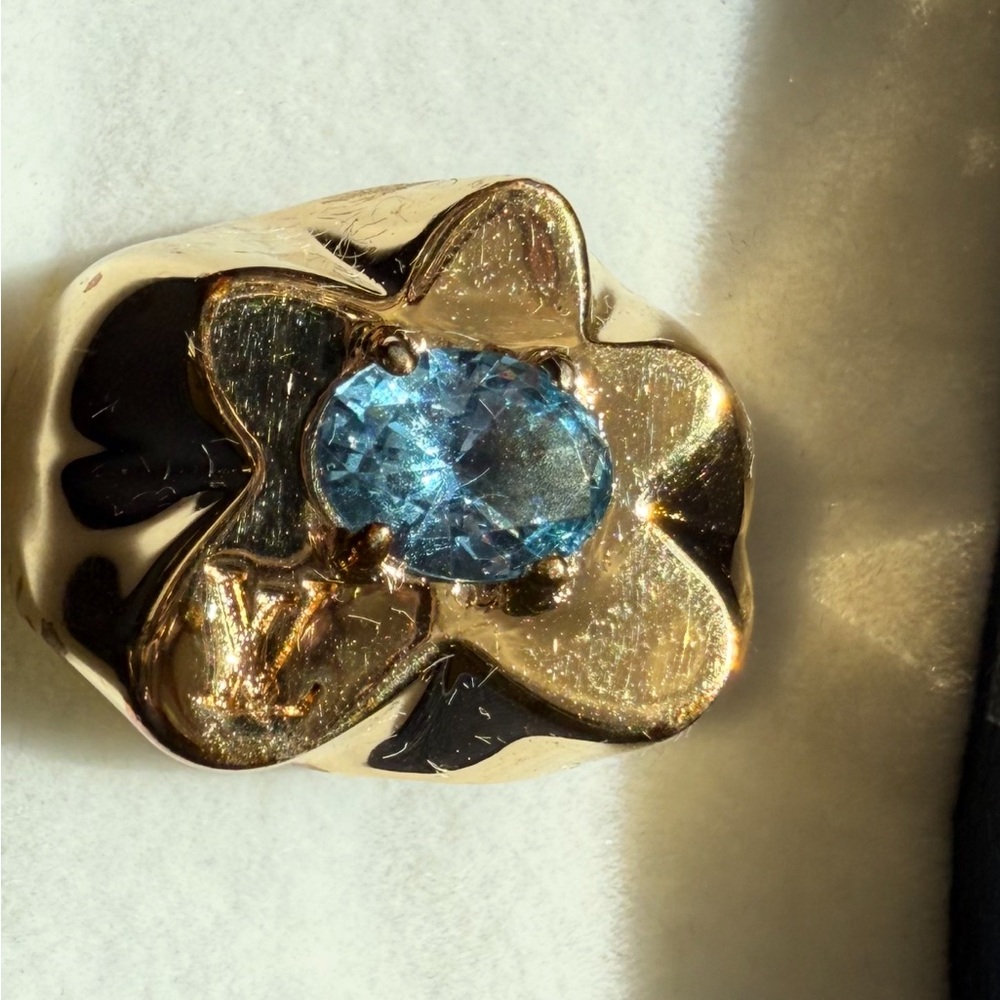 LOUIS VUITTON TYLER FLOWER WAVES RING